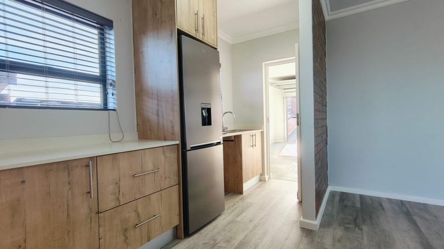 To Let 3 Bedroom Property for Rent in Island View Western Cape